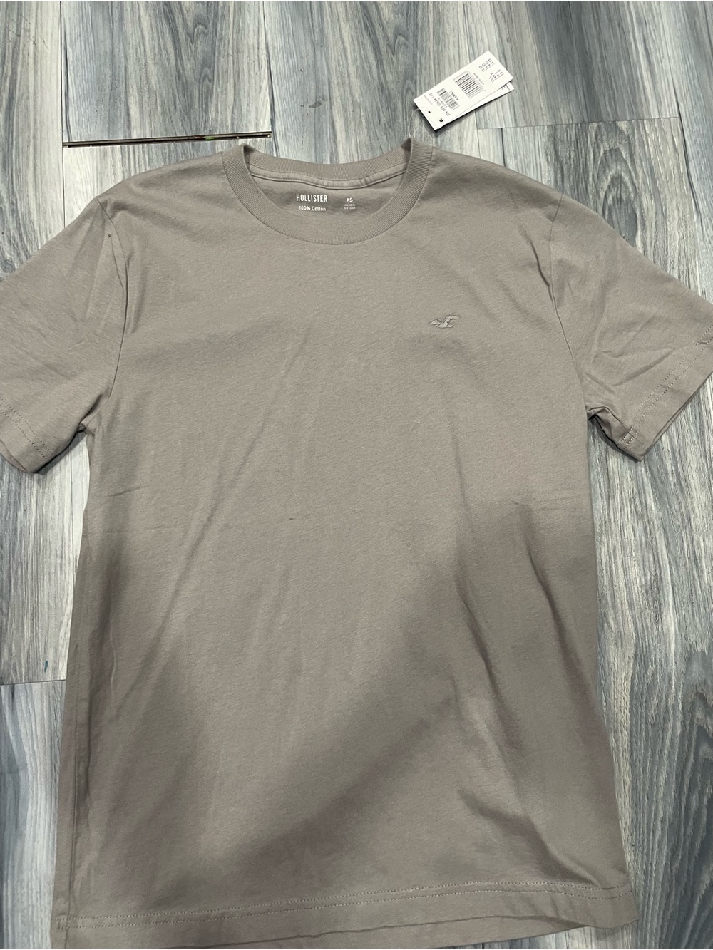 Hollister men’s XS gray t shirt